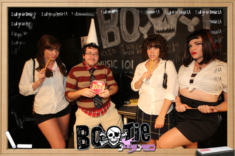 BOOTIE_LA_SEPT_01_12_203_P_.JPG