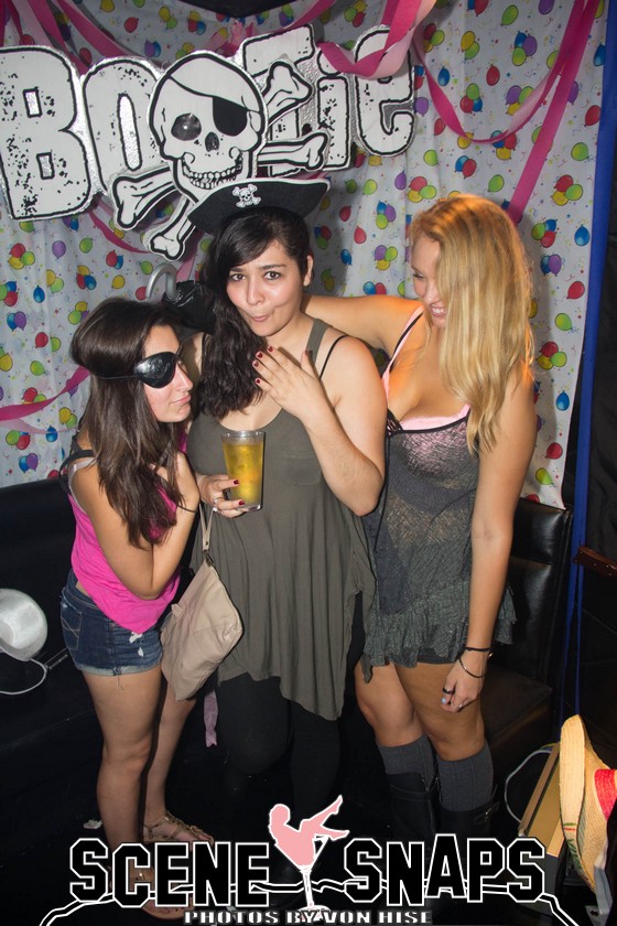 BOOTIE_LA_SEPT_21_13_0046_P_.JPG